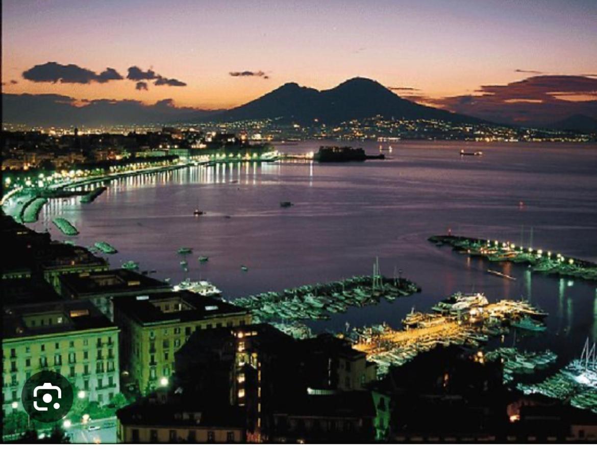 Napoli Sunny Charme Lejlighed Eksteriør billede